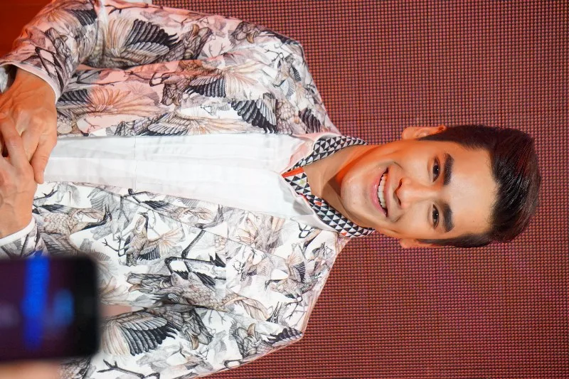 True Corp Brand Campaign — Nadech & Urassaya (2022)
